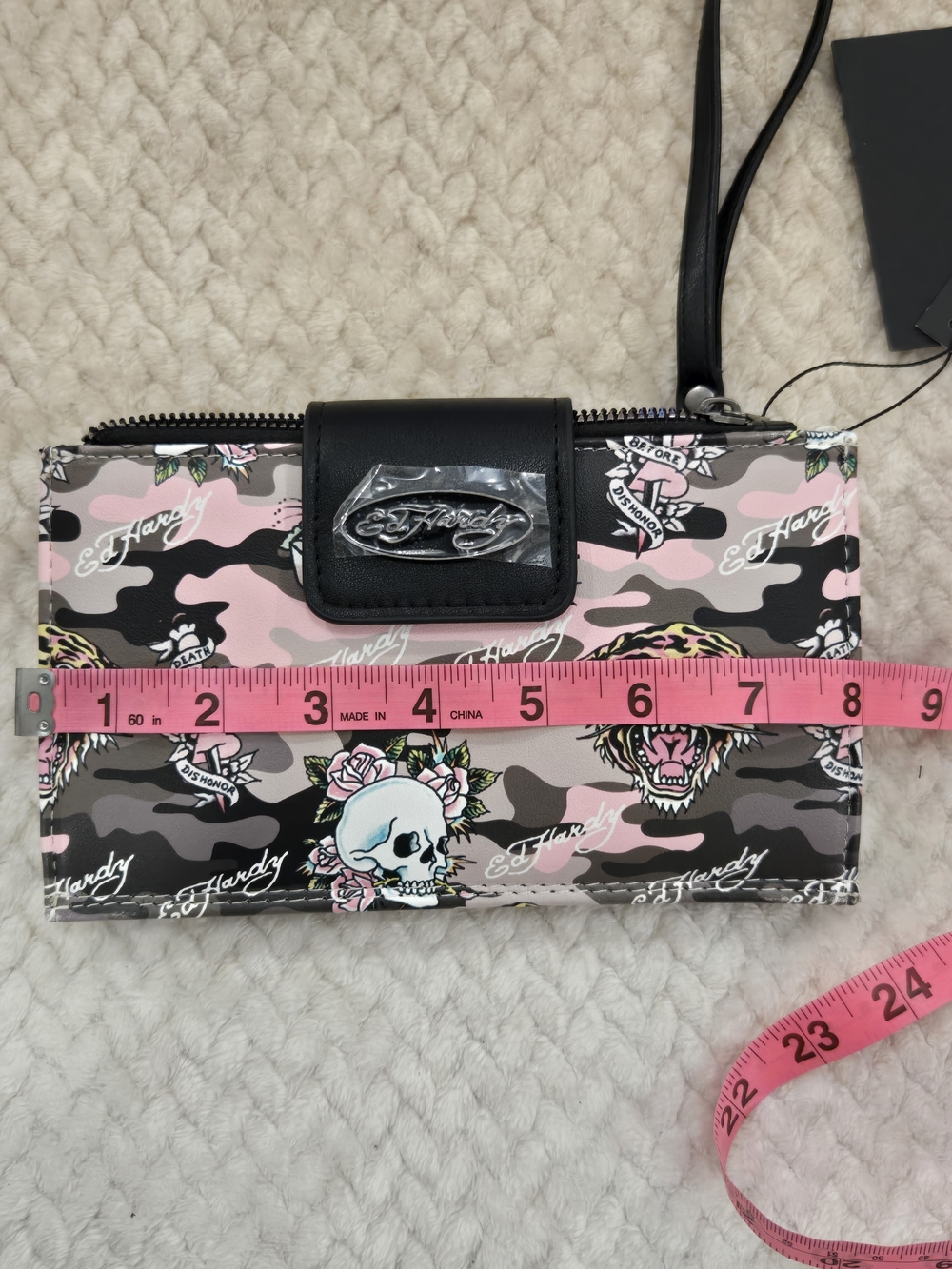 Ed Hardy Pink Camouflage Wristlet Wallet - Picture 2 of 9
